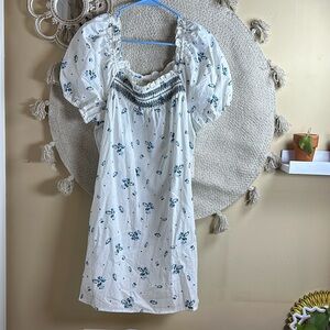 A.n.a white floral dress with puff sleeves